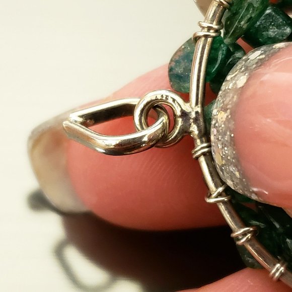 Sterling Silver Jade Emerald Green Semi-Precious Stone Tree of Life Pendant - Picture 4 of 8